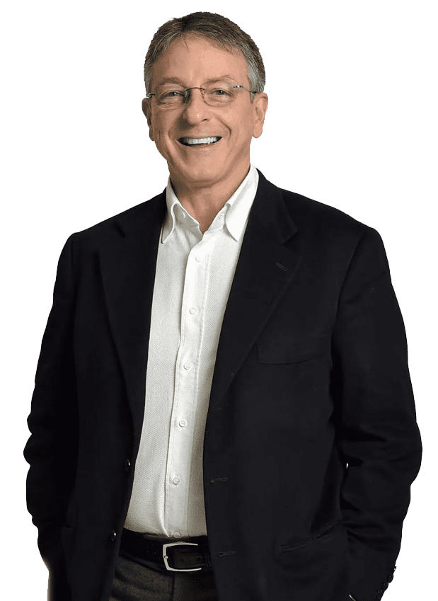 Biografia 1 Immagine del prof Andrea Cusumano sorridente
